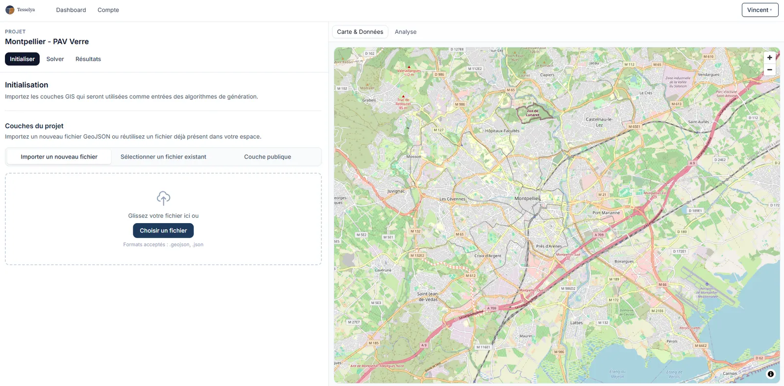 L'espace de travail vide du projet : carte à droite, panneau couches et outils à gauche.